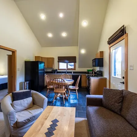 Canyon Ridge Lodge Golden Exterior photo