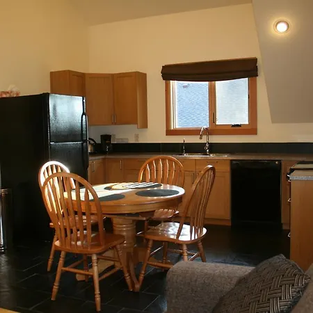 Canyon Ridge Lodge Golden Room photo